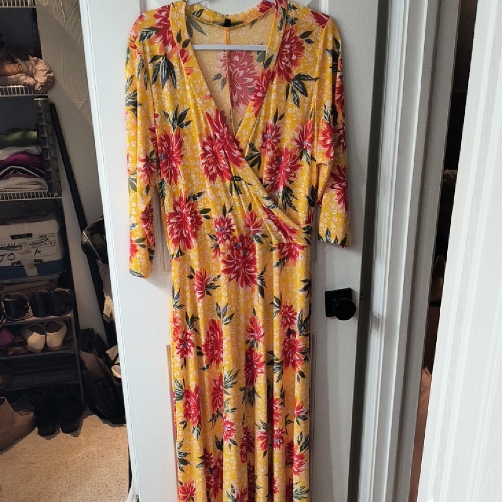 New Look Yellow Sundress with Elbow Sleeves and V-Neck